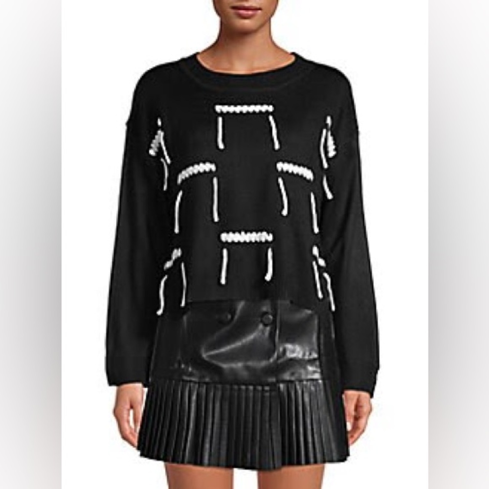 Avantlook Black Sweater with White Detailing